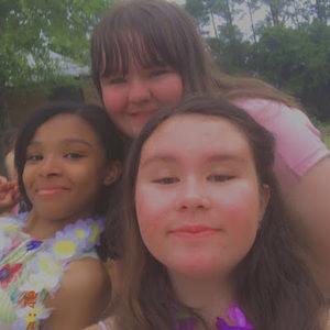 Meet your Posher, Avery